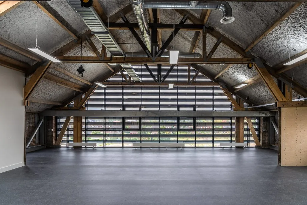 Farby do różnego rodzaju materiałów - dach, metal, beton