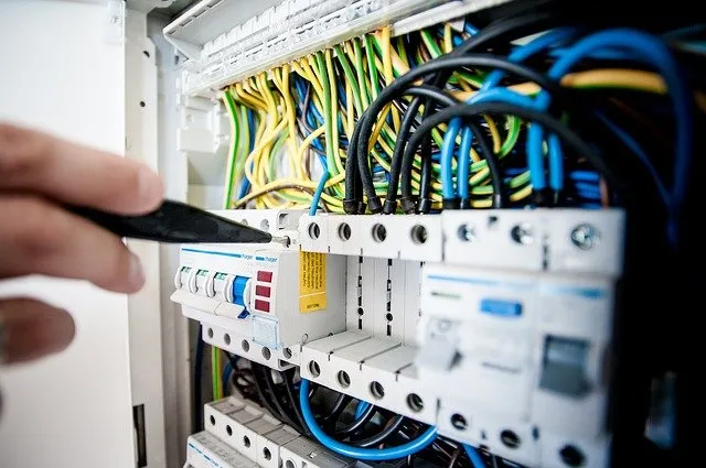 Kable elektryczne - jak wybrać odpowiednie do swojego domu?